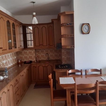 Emily House Apartment Fier Luaran gambar