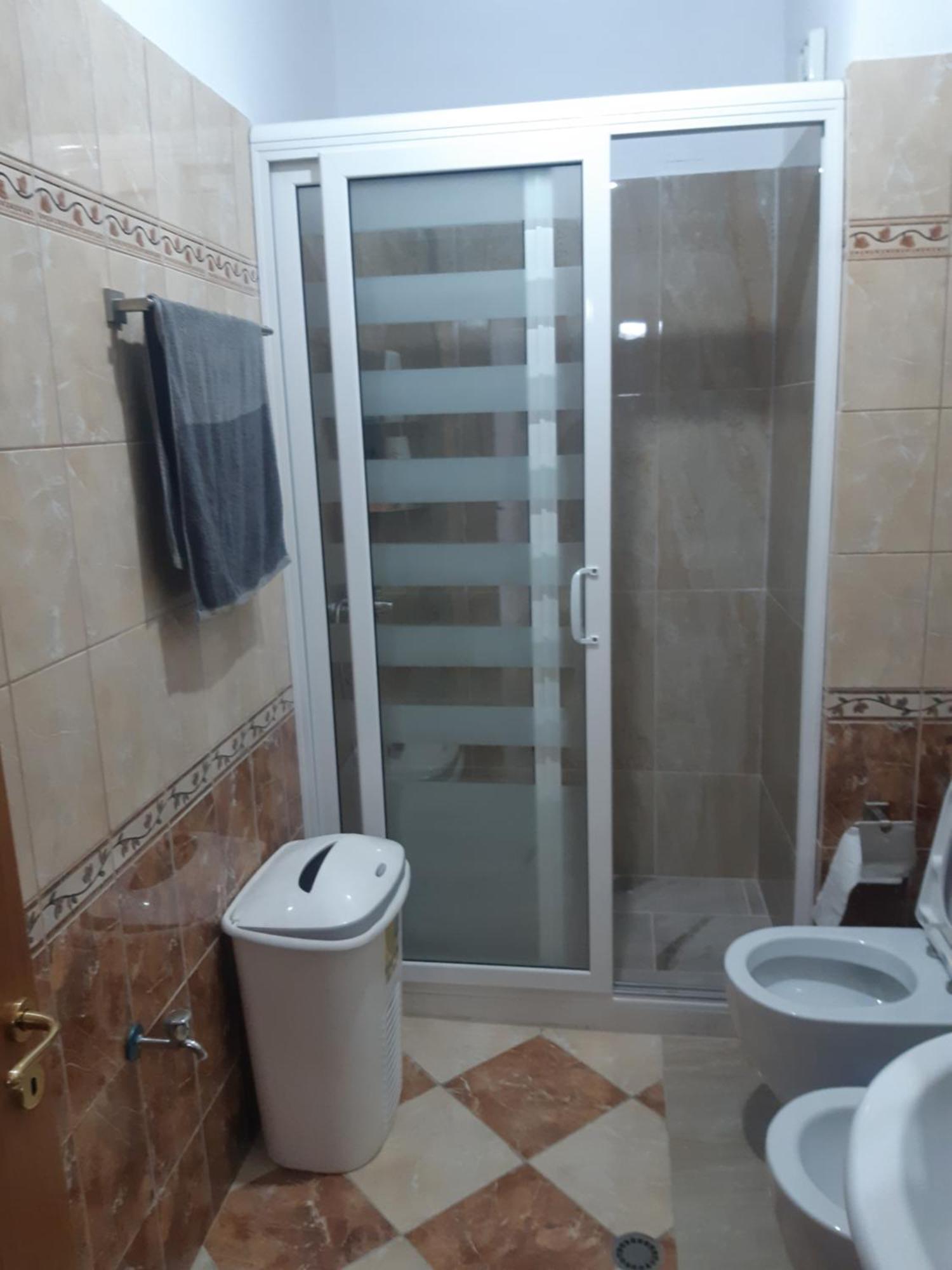 Emily House Apartment Fier Luaran gambar