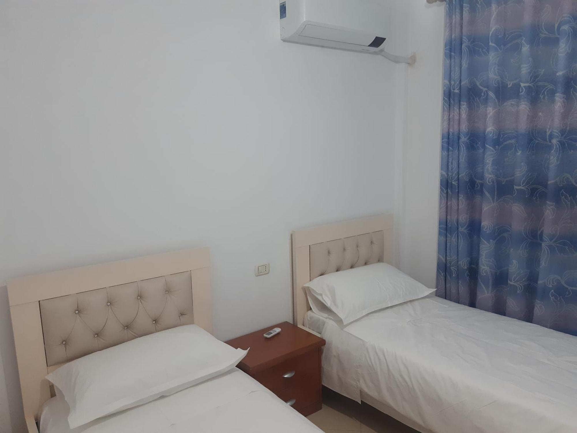 Emily House Apartment Fier Luaran gambar