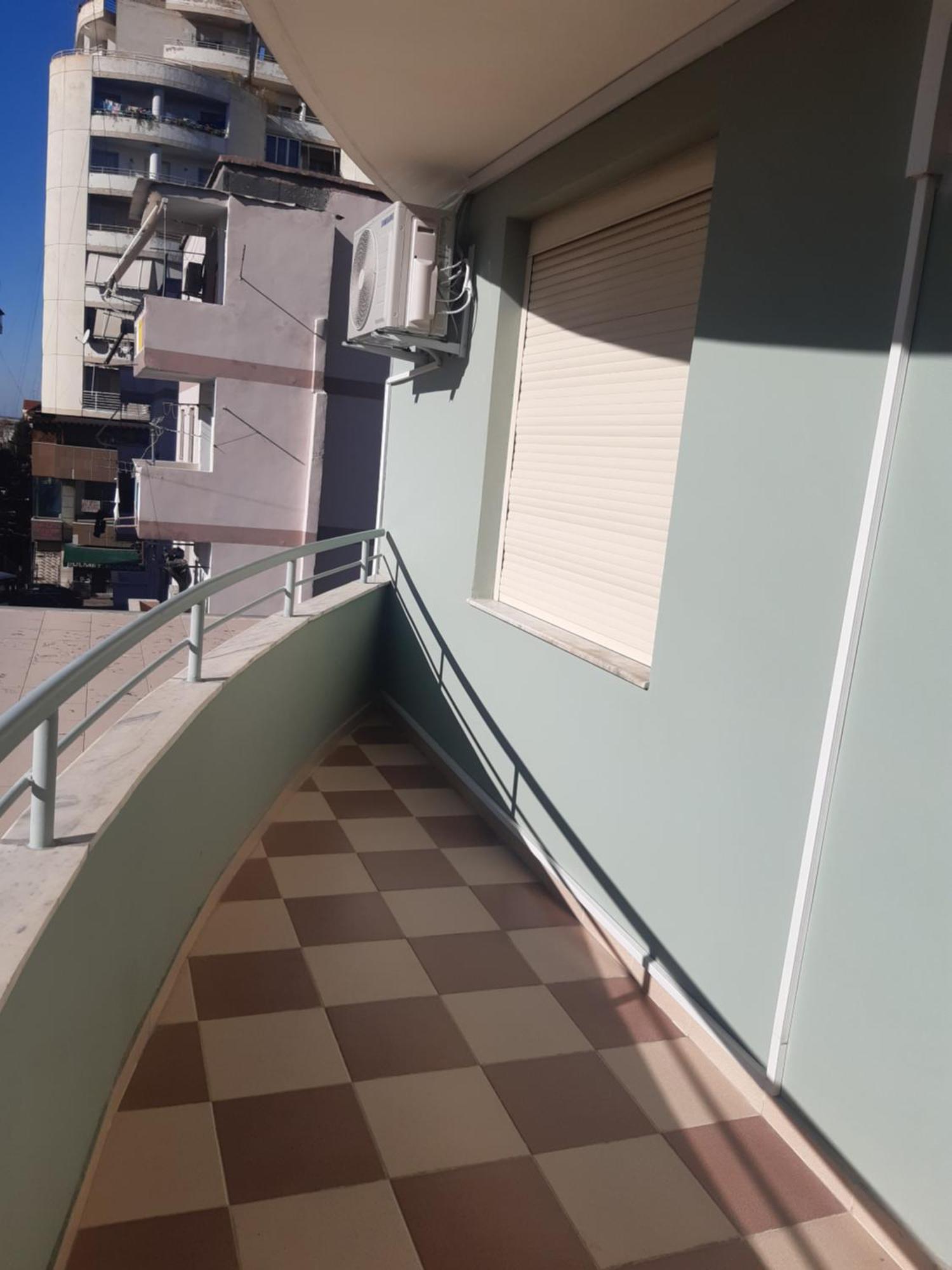 Emily House Apartment Fier Luaran gambar