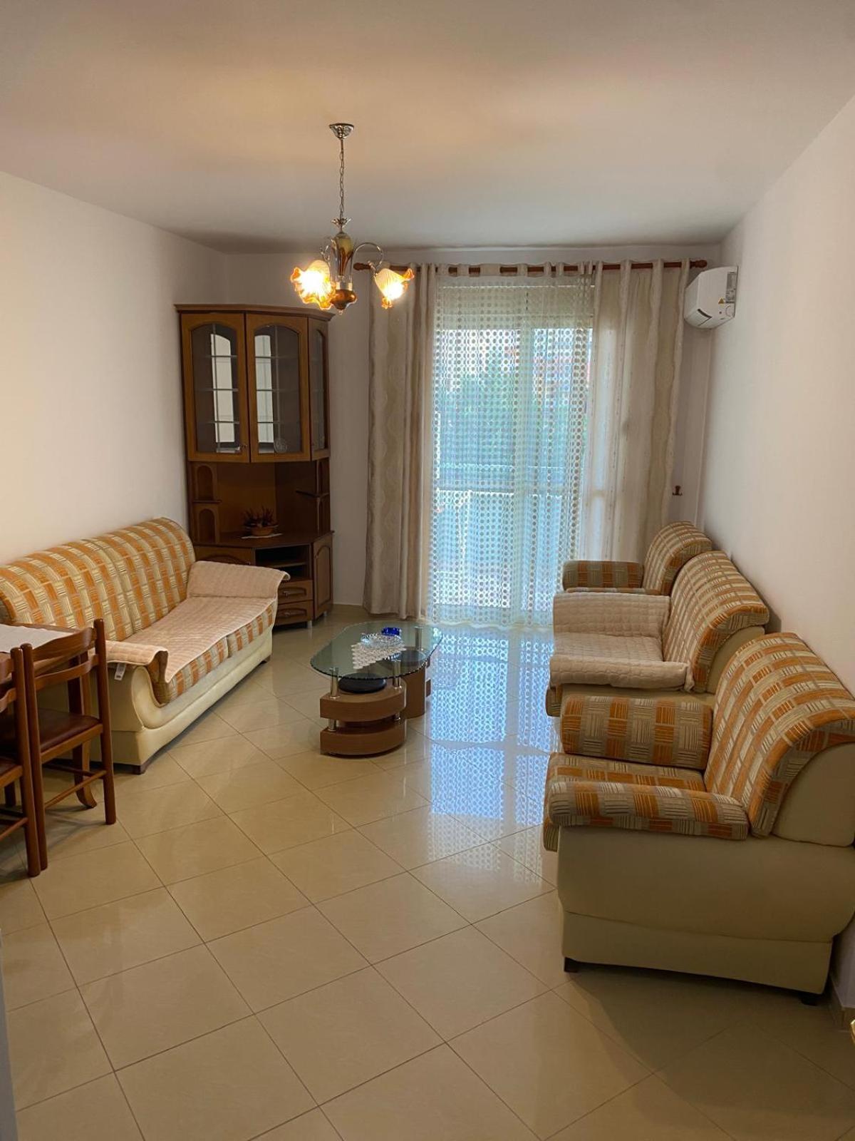 Emily House Apartment Fier Luaran gambar
